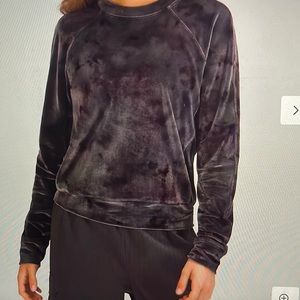 Lululemon velour warm down crew - size 8